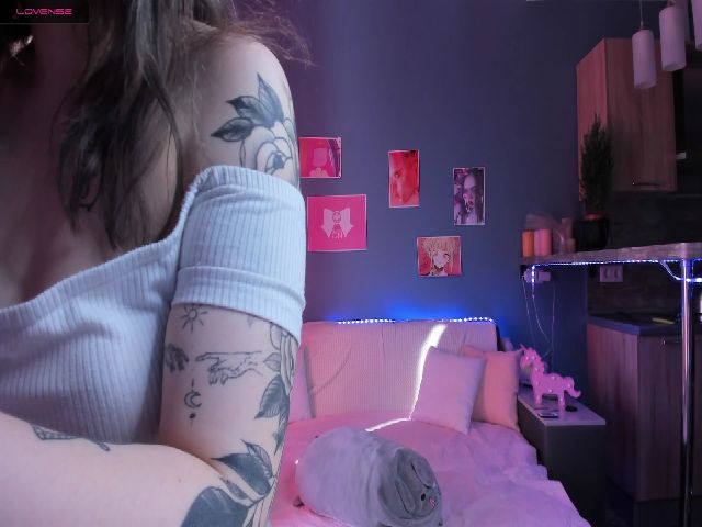Live sex webcam photo for Milly_Saint #252719147