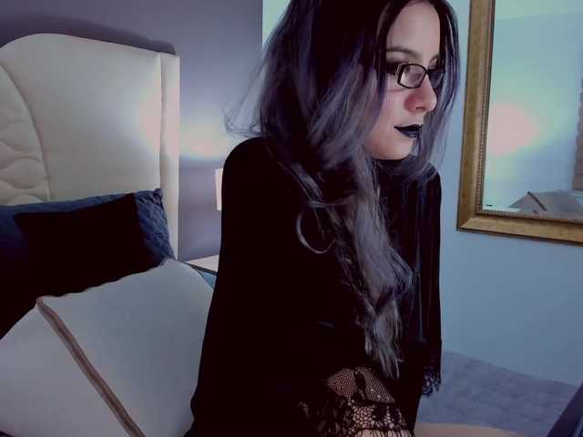 Live sex webcam photo for LilithMystic #241284255