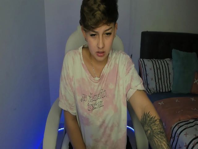 Live sex webcam photo for SalemJimenez #253006382