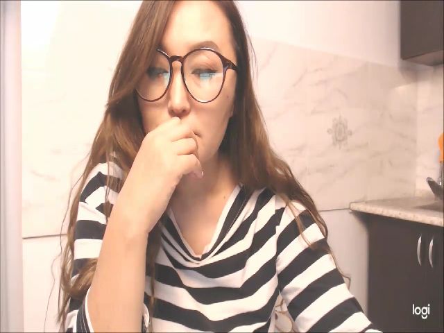 Live sex webcam photo for HrnyTeacher #263776758