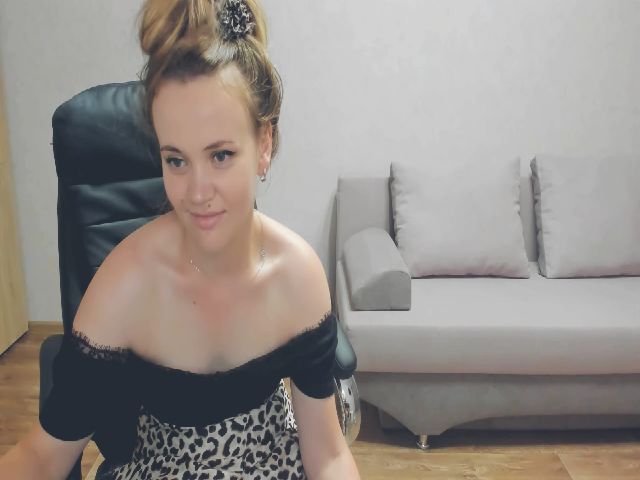 Live sex webcam photo for EllaAntares #263598705