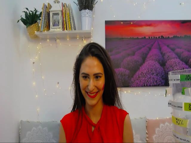 Live sex webcam photo for MaraW #254200126