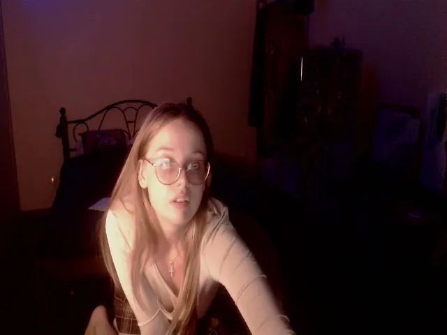 Live sex webcam photo for Jesii_Sweet_ #264539092