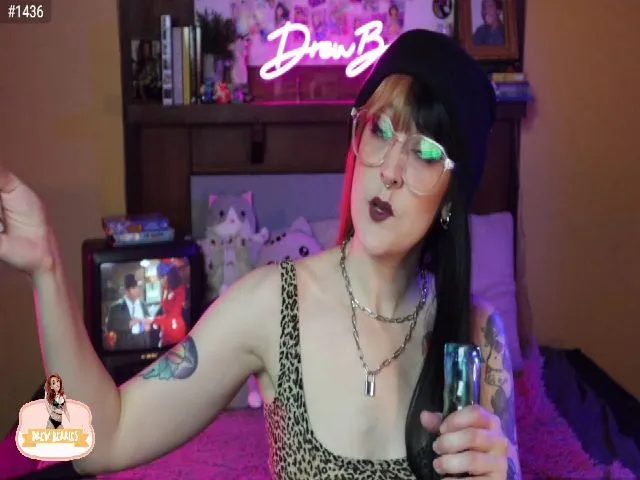 Live sex webcam photo for DrewBerries #261049551