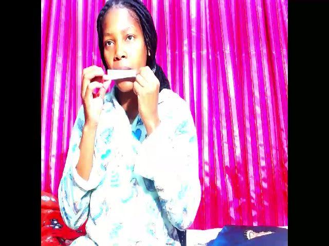 Live sex webcam photo for Aaliyah98x #257750769