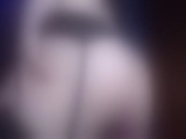 Live sex webcam photo for lucy-hot1 #249235410