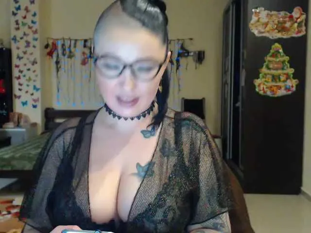 Live sex webcam photo for BlackCatxx #240924687