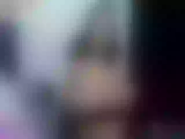 Live sex webcam photo for Littlecsophie #262188567