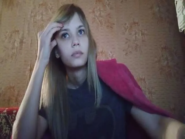 Live sex webcam photo for MiraPics #246517439