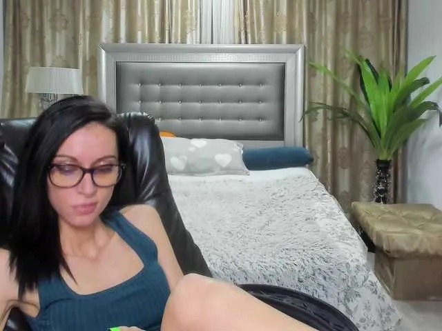 Live sex webcam photo for Nikyocean #246475649