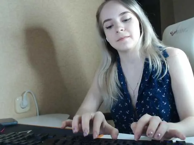 Live sex webcam photo for Milahskasa #241412751