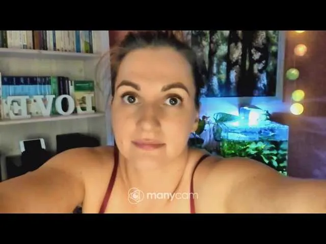 Live sex webcam photo for AntoniaPur #241659317