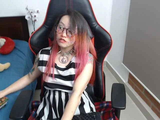 Live sex webcam photo for pink2019 #241244860