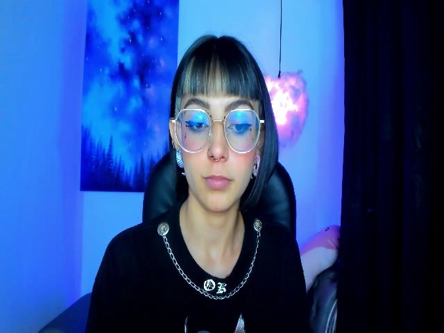 Live sex webcam photo for Angelsiinner #258663598