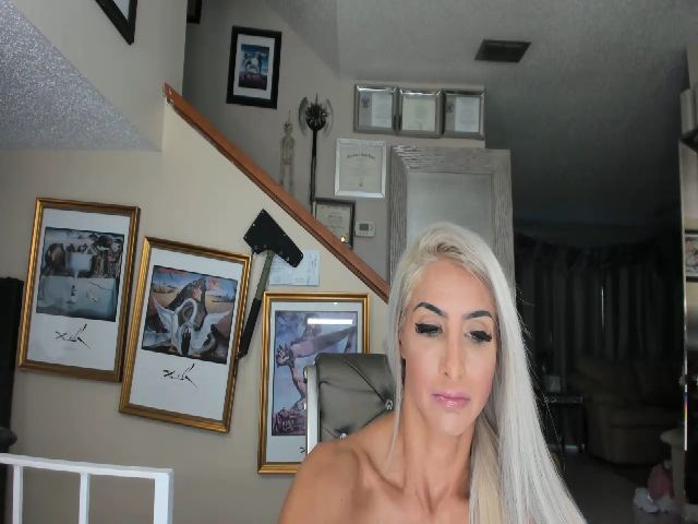 Live sex webcam photo for ADRIANA_FOX #252875079