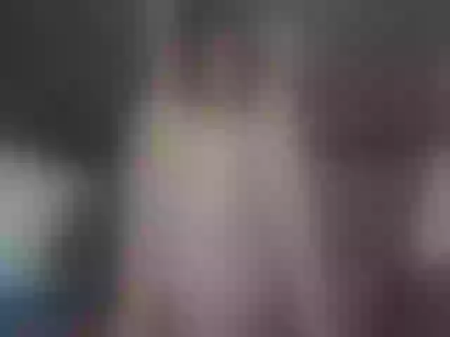 Live sex webcam photo for Sweet_Roxy19 #258539671
