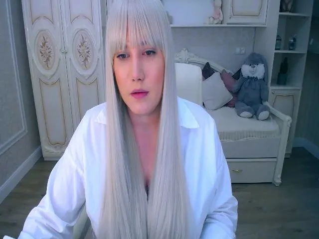 Live sex webcam photo for VeritableGirl #253017073