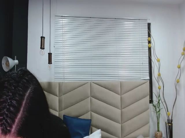 Live sex webcam photo for ShenLong3 #256134992