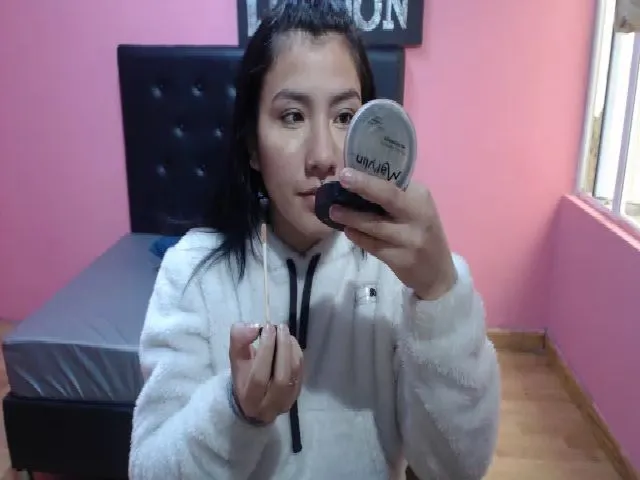 Live sex webcam photo for Emmaafox #253174965