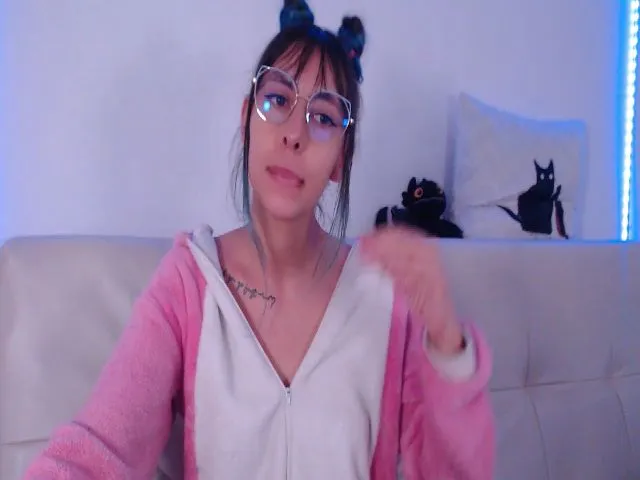 Live sex webcam photo for BlueCoraline #260037881