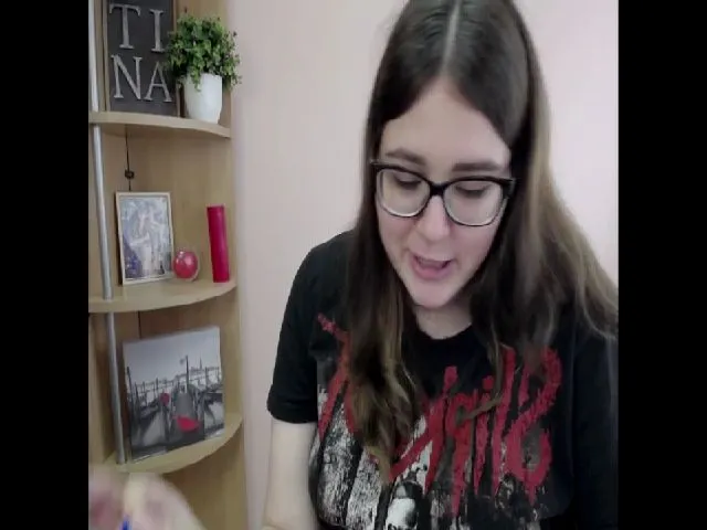 Live sex webcam photo for SweetyTinna #255861982