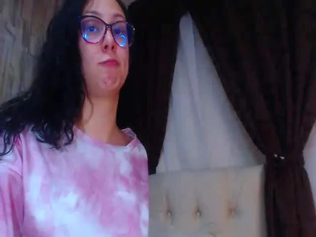 Live sex webcam photo for Karorivero #262538034