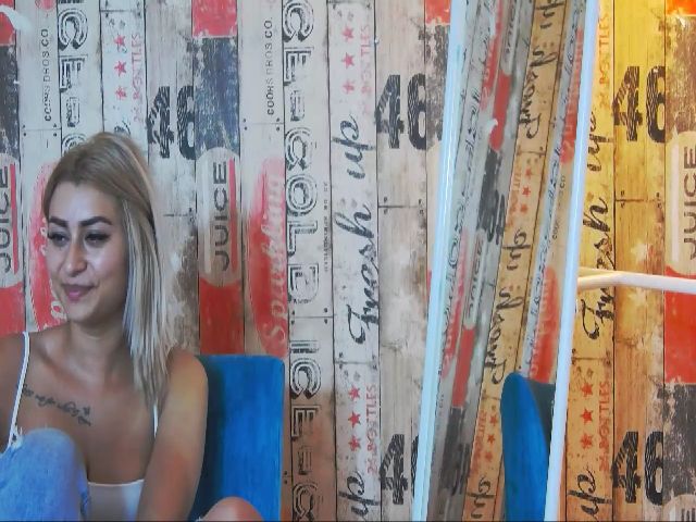 Live sex webcam photo for RubbyKalifha #258594950