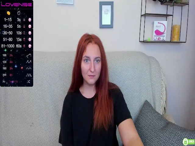 Live sex webcam photo for FoxyDarkX #264468670