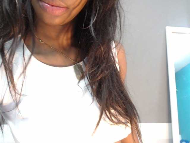 Live sex webcam photo for roxyjordan #241106212