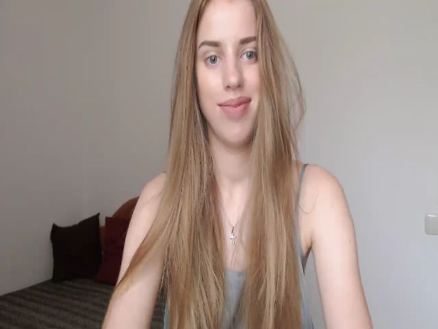 Live sex webcam photo for LIONESS_1 #261195336