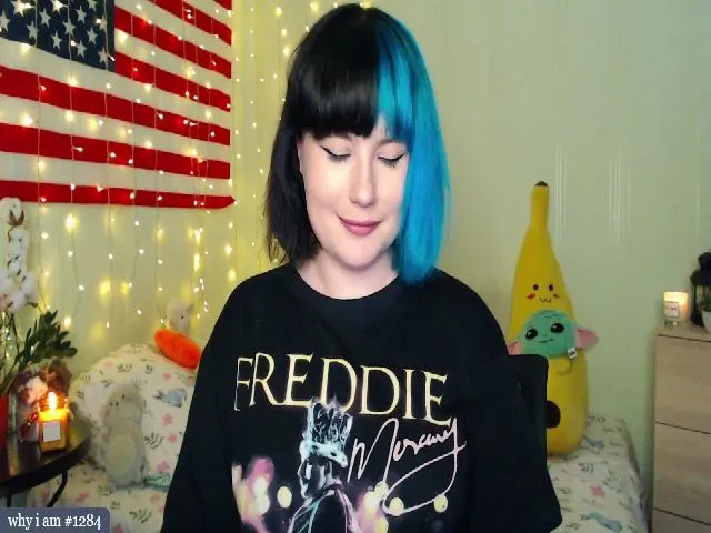 Live sex webcam photo for RoomOfGhosts #254052913