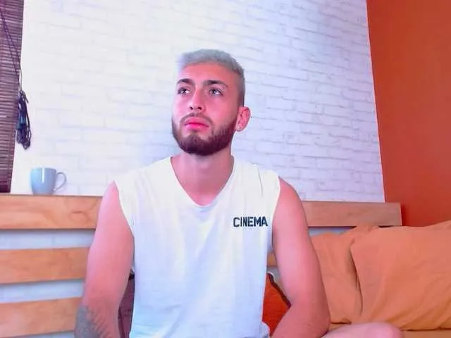 Live sex webcam photo for CoupleLatinCo #247922963