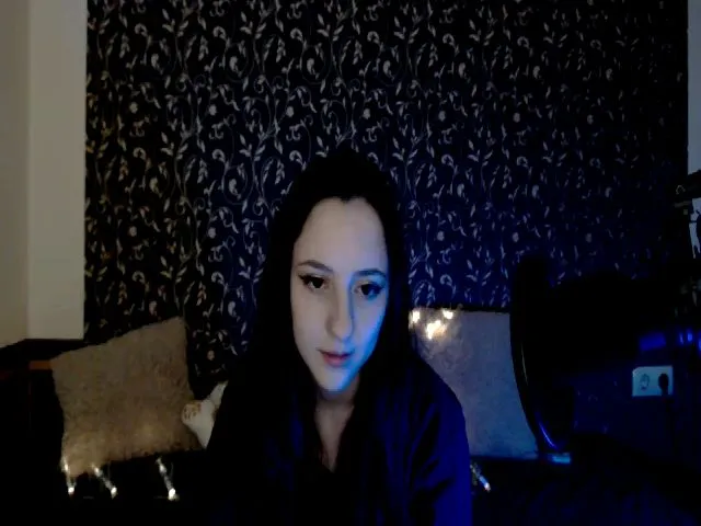 Live sex webcam photo for Meowny #265219666