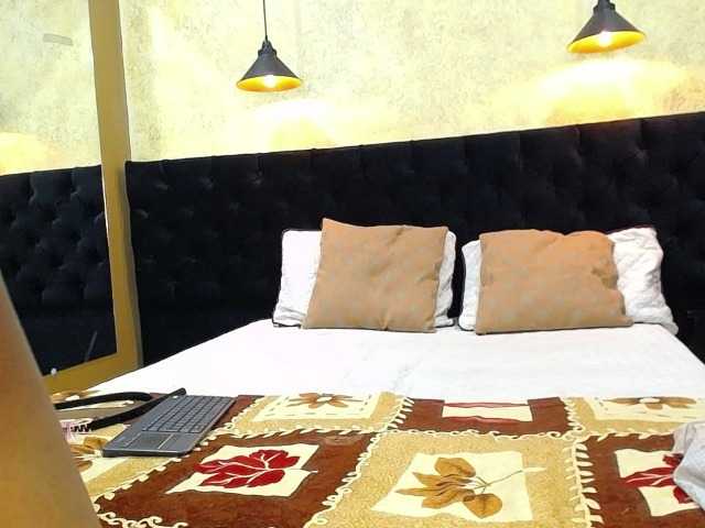 Live sex webcam photo for sasha-latina0 #248686791