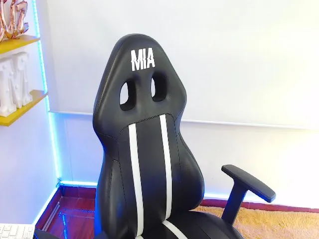 Live sex webcam photo for Soy_mia #252695113