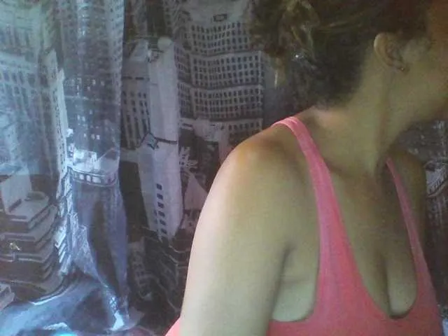 Live sex webcam photo for big-ass-sexy #243205654