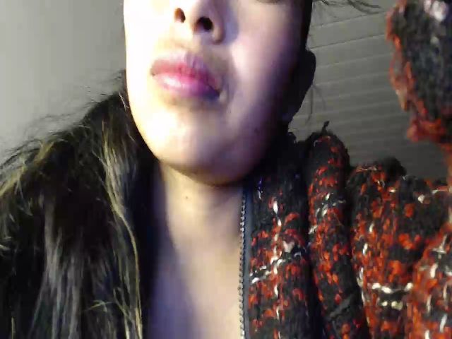 Live sex webcam photo for CHILENITAHOT #252374993