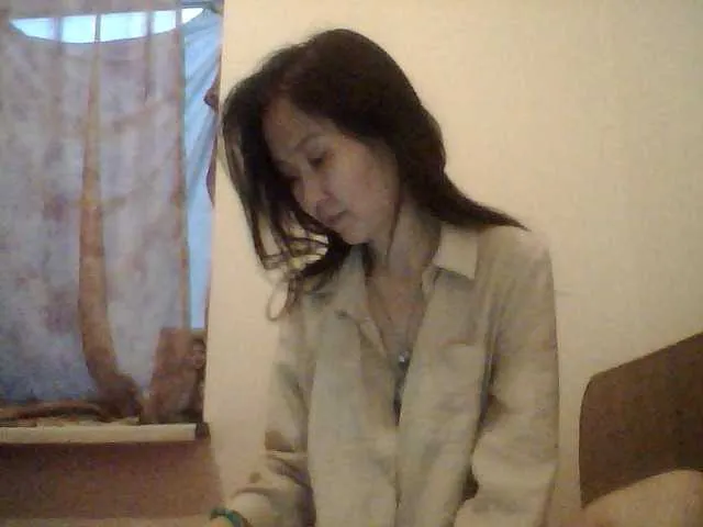 Live sex webcam photo for Manamy #241040752