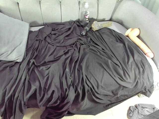 Live sex webcam photo for Pao- #243917954