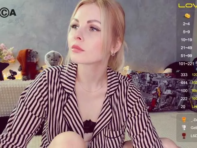 Live sex webcam photo for LiluDallass #287915534