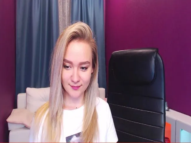 Live sex webcam photo for Kara_Smith #255184138