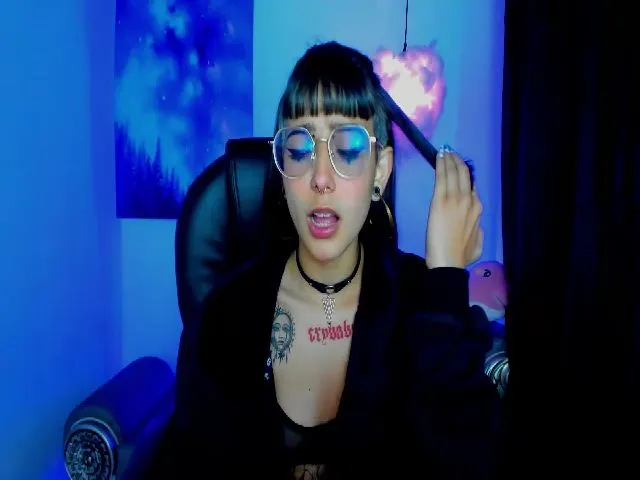 Live sex webcam photo for Angelsiinner #263125476