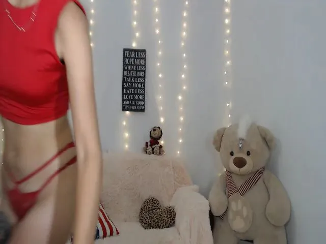 Live sex webcam photo for BeautySamy #263165543