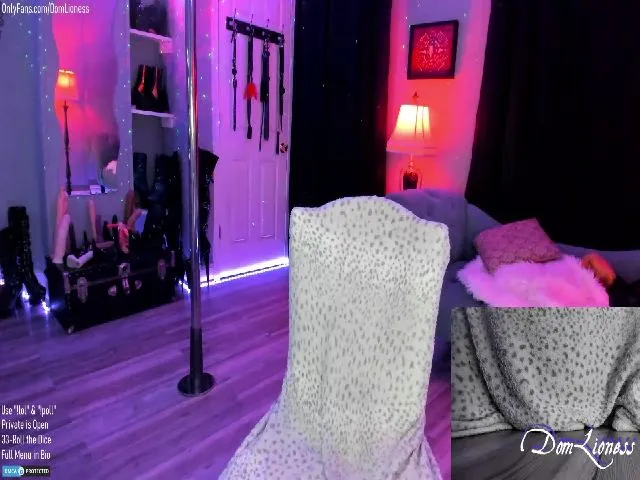 Live sex webcam photo for DomLioness #261162971
