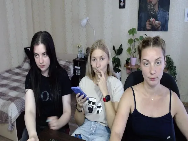 Live sex webcam photo for UrBlack_Kitty #261379549