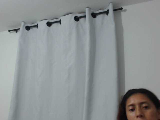 Live sex webcam photo for sexy-mary-69 #262863103