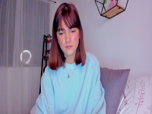 Live sex webcam photo for kittennmoon #259178910