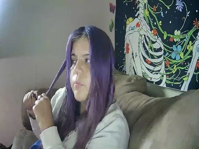 Live sex webcam photo for Lilmisspurp #255482016