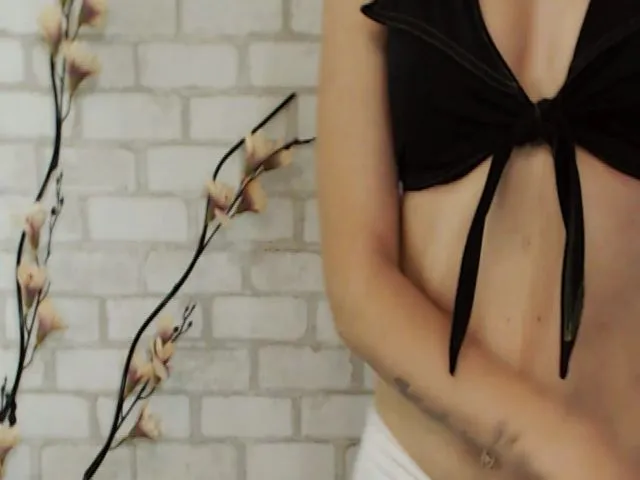Live sex webcam photo for SabineW #262619772