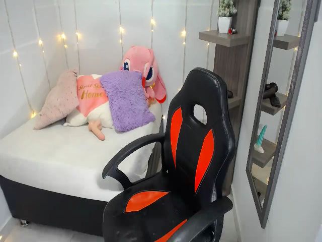 Live sex webcam photo for ETHANJARA #258726029